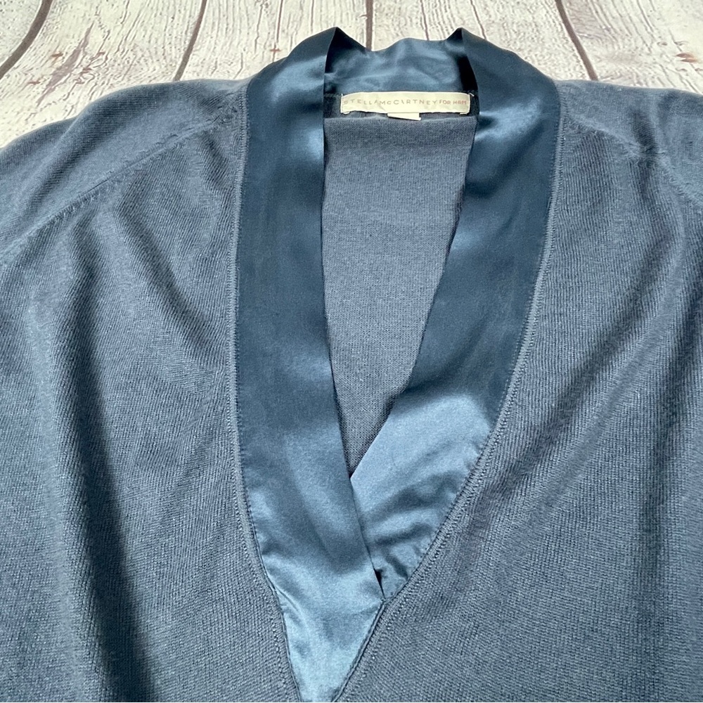 Stella McCartney Navy Satin-Trim V-Neck Sweater - Picture 6 of 15